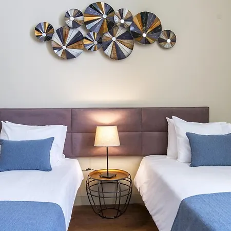 Apt In 8 Building - Center Lisboa